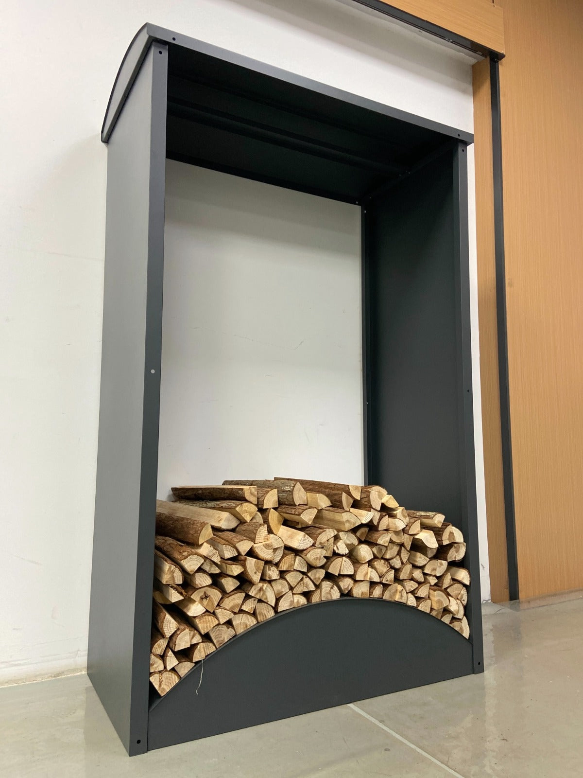Holzregal metall anthrazit mit Dach und hohem Boden