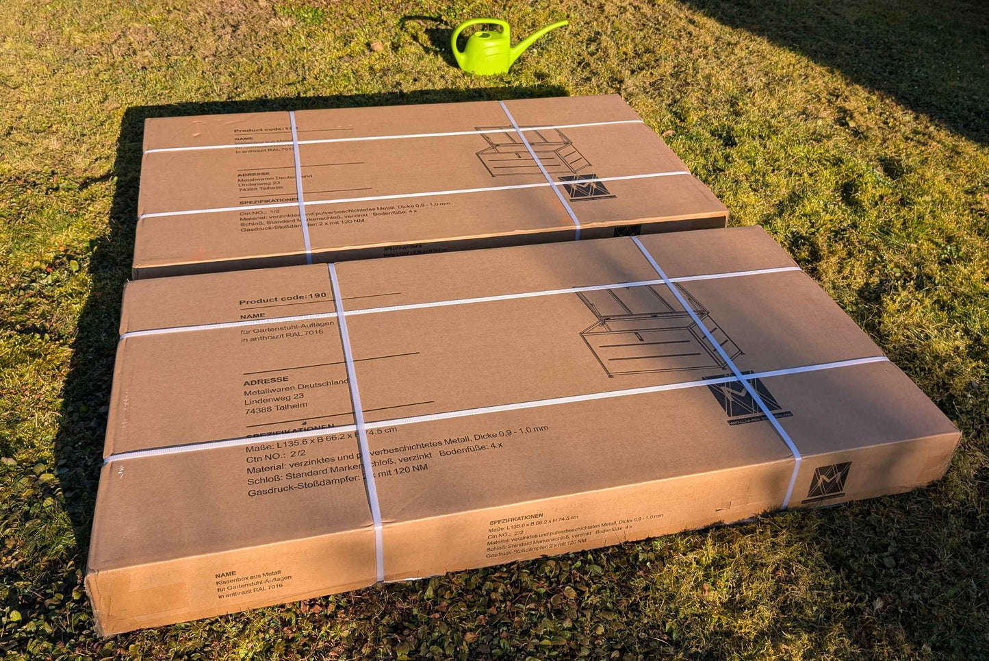 Anlieferung der Kissenbox in zwei Kartons