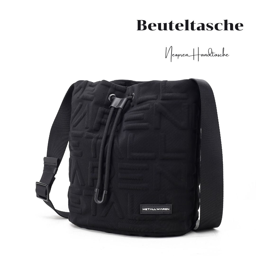 Damen Beuteltasche aus schwarzem Neopren mit METALLWAREN Signature Prägung