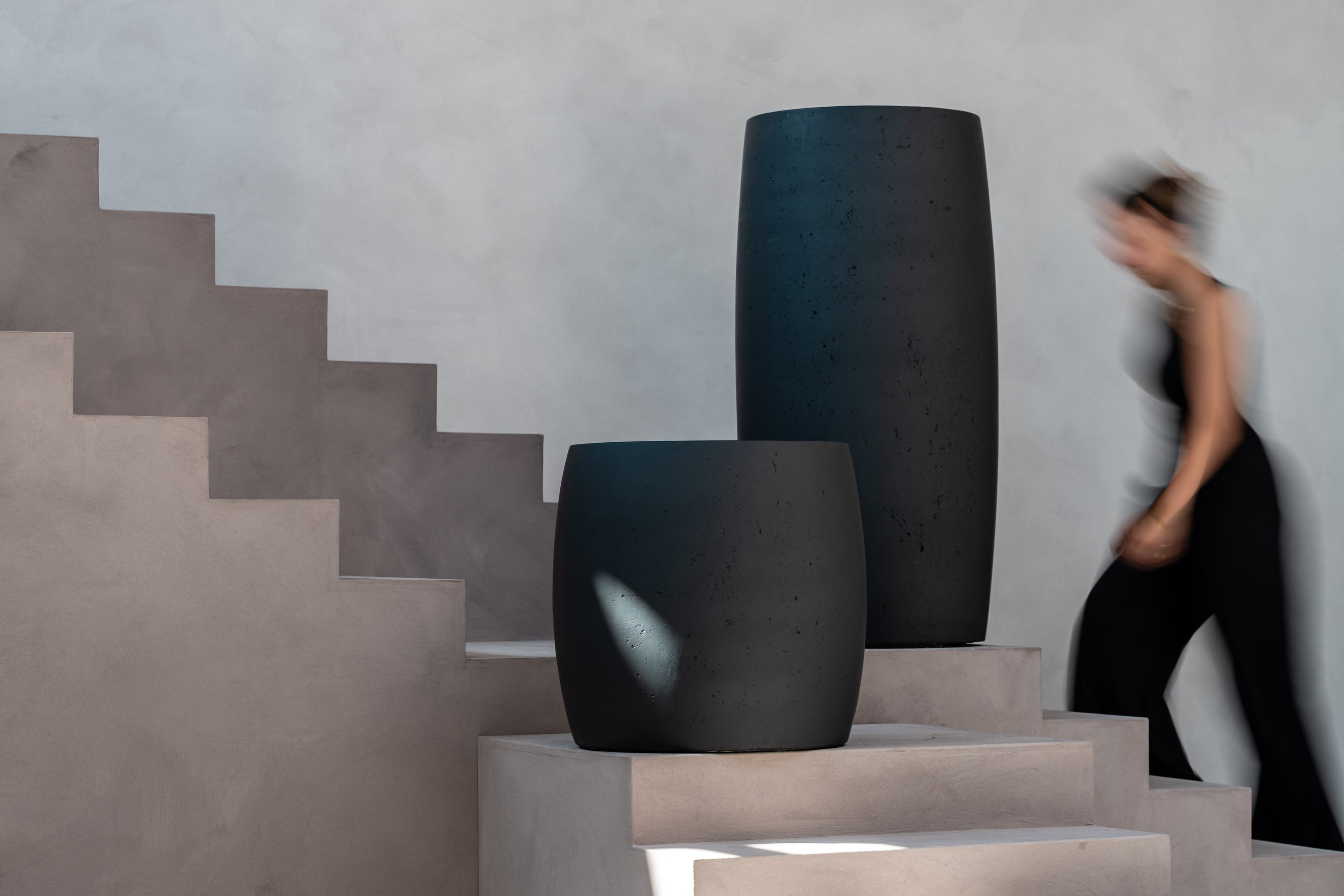 Neue große Pflanzkübel Designs in Topn Optik, Grigio_Modern_Pot_-_Anthracite_Grigio_Modern_Vase_-_Anthracite