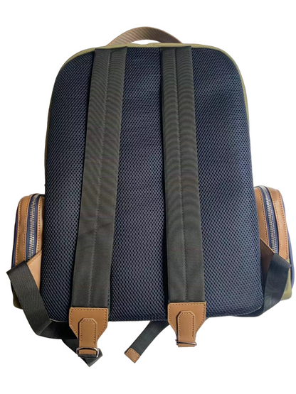 Atmungsaktiver Rucksack Rücken in blauen Mash
