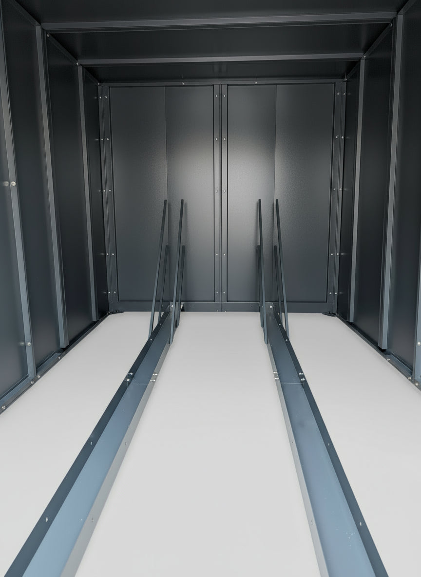 zwei_Fahrradschienen_fuer_E-Bikes_mit_je_zwei_Vorderradhalter_in der_Fahrradgarage_Wallstreet